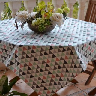 Mantel AITANA resinado ANTIMANCHAS
