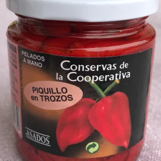 Pimientos del piquillo de Lodosa en trozos. Bote de cristal