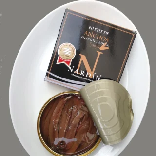 Anchoas Nardín del Cantábrico en aceite de oliva. Filetes. Lata grande.