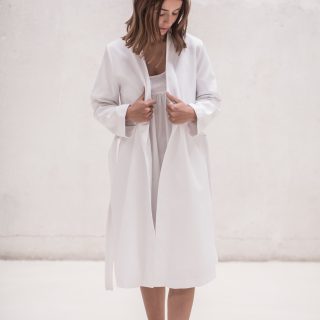 Bata para mujer tipo kimono elaborada artesanalmente – Modelo Amapola