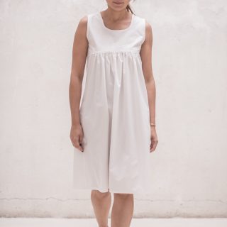 Camisón de mujer con canesú bordado hecho a mano – Modelo Hortensia