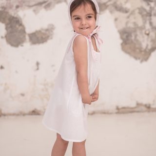 Camisón de niña sostenible con jaretas – Modelo Lila